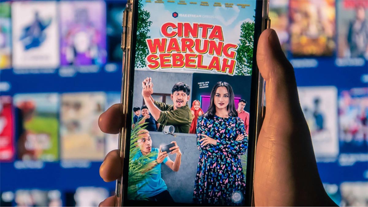 Cinta Warung Sebelah