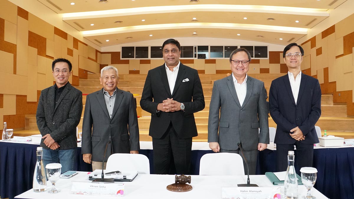 RUPST Indosat Ooredoo Hutchison