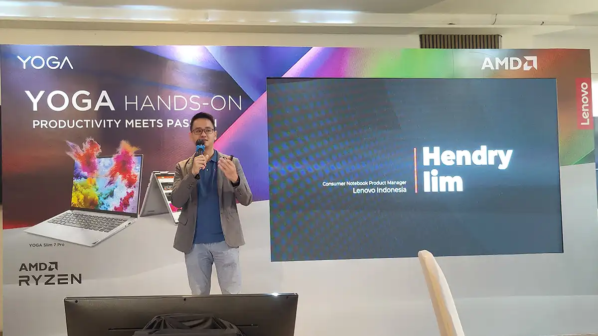 Lenovo Yoga dengan AMD Ryzen 6000 Series