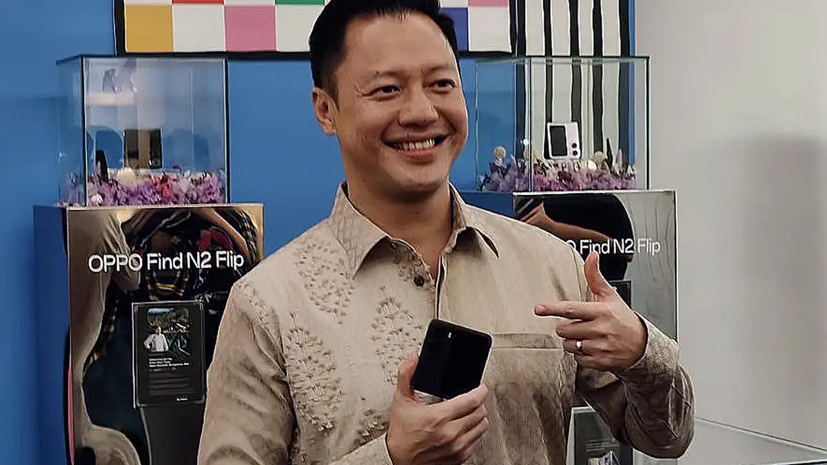 Lelang OPPO Find N2 Flip