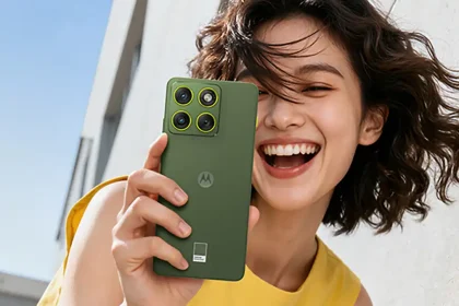 Motorola moto X70 Air